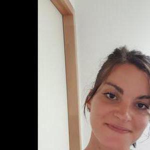 Maryne, garde d'enfants titulaire du CAP petite enfance