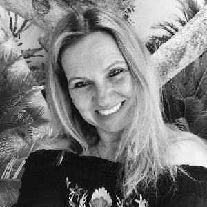 Severine, 42 ans recherche un poste à mi-temps