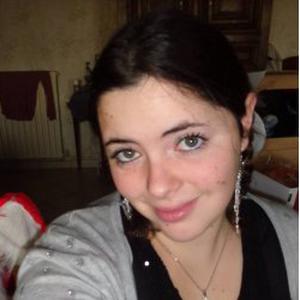 Pauline, 24 ans propose de garder des enfants