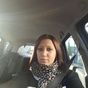 Souad, 34 ans, auxiliaire de vie