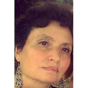 Toutes tâches relatives à l'entretien soit au domicile des particuliers, soit dans des locaux administratifs ou commerciaux, résidences, hôtels...