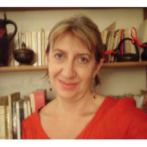 Isabelle, 54 ans donne des cours de français