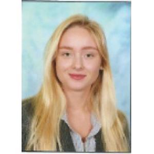 Isaure, 18 ans; baby-sitter, garde d'animaux et aide aux personnes agées