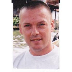 Noel, 54 ans, propose jardinage