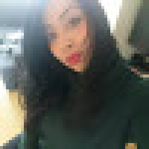 Yasmina, 28 ans aide aux personnes âgées