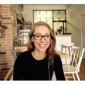 Cours d'anglais à Lyon, 5 ans d'expérience/langue maternelle anglais, Madeleine, 23 ans