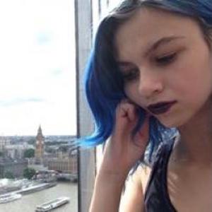 Anouchka, 16 ans propose du baby-sitting