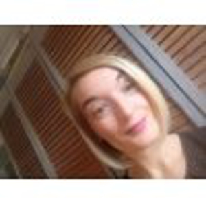 Aline, 48 ans aide à domicile