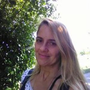 Cathy, 48 ans, aide aux personnes fragilisées