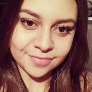 Asmaa, 20 ans donne des cours d'arabe