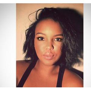 Honorine, baby-sitter et aide aux devoirs