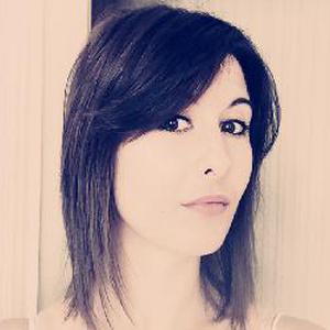 Helene, 26 ans cherche un emploi d'auxiliaire de vie