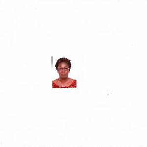 Tché Bernadette, 57 ans aide aux devoirs