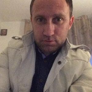 Lonut, 37 ans aide aux courses