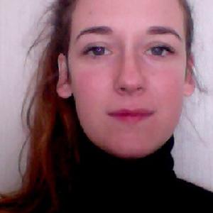 AUXILIAIRE DE VIE À DOMICILE