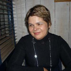 Aide à la personne (toilette, repas, etc) et compagnie des personnes âgées et isolées