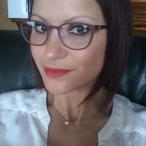 Aide à la toilette , aide aux transferts, loisirs , ménage, préparations des repas , aide à la prise des médicaments