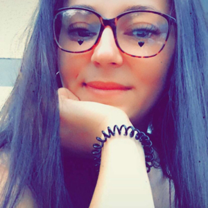 Maylis, femme de ménage
