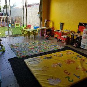 Assistante maternelle à Saint-Louis