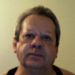 Bonjour j'aime bien le jardinage à la fourche et le travail manuel