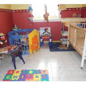 Photo de assistante maternelle agree