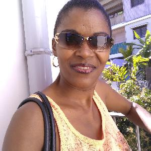 Je recherche emploi à mi-temps sur Saint-Paul ville et Bernica