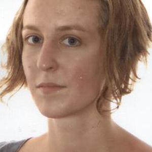 aide à la personne, auxiliaire de vie et les soins thérapeutiques