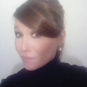 Agée de 32 ans, je suis disponible les jours
