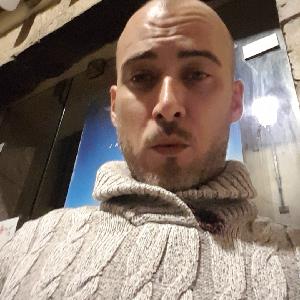 Gardiennage, entretien divers et jardinage