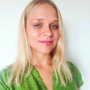 Disponible pour venir faire le ménage et garder vos enfants