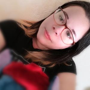 Maman de 3 enfants, 34 ans disponible pour garder vos enfants à votre domicile, je peut aussi consacrer mon temps auprès des personnes âgées.