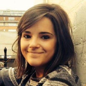 CHERCHE GARDE ENFANTS DAMPIERRE GOSIER
