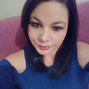 Déborah 25ans je suis AVS 3n école a mi temps sur Tours , je recherche à faire du baby-sitting ou gardes d'enfants le mercredi la journée et même pendant les petites vacances scolaire .