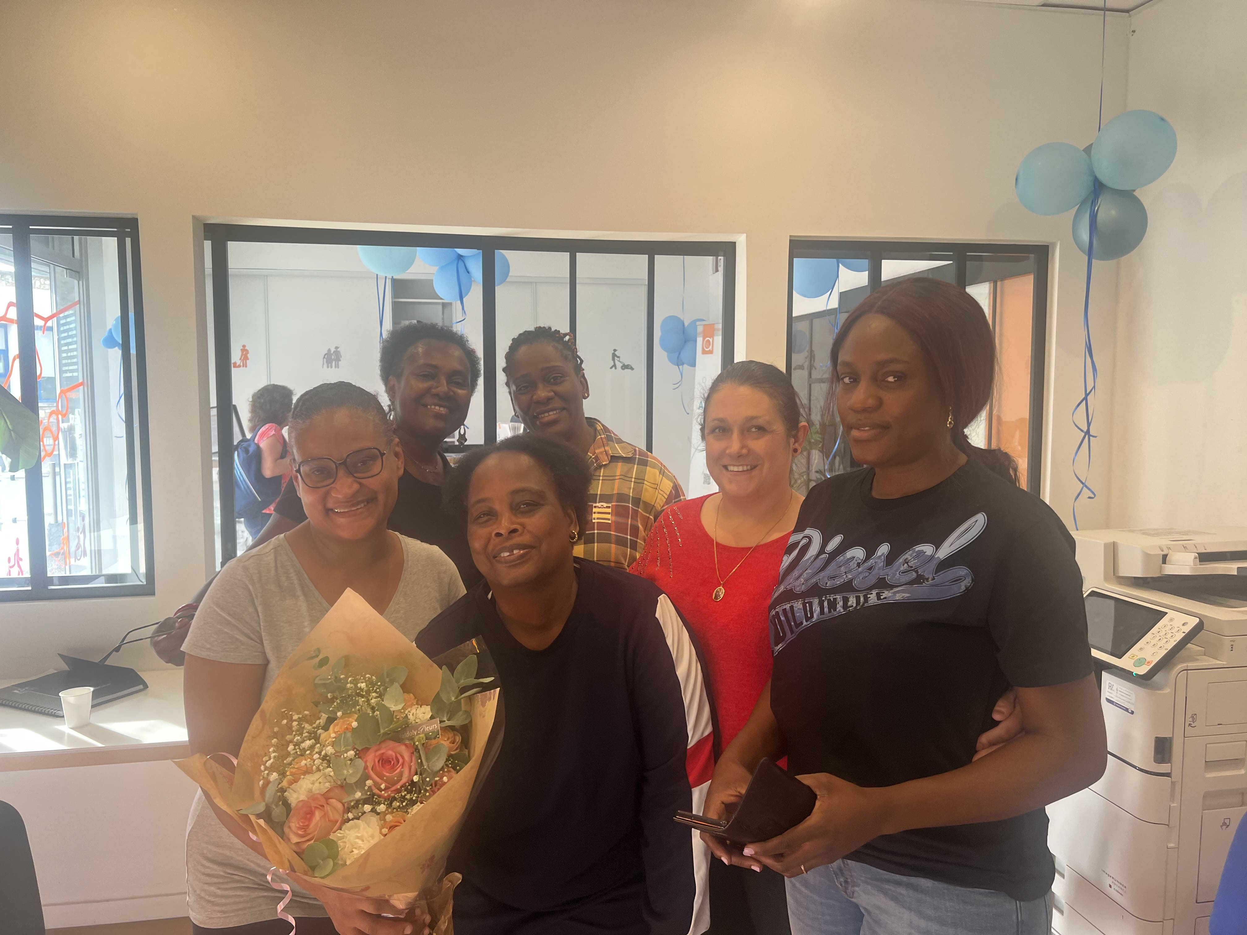 image 1 de Akasa Services