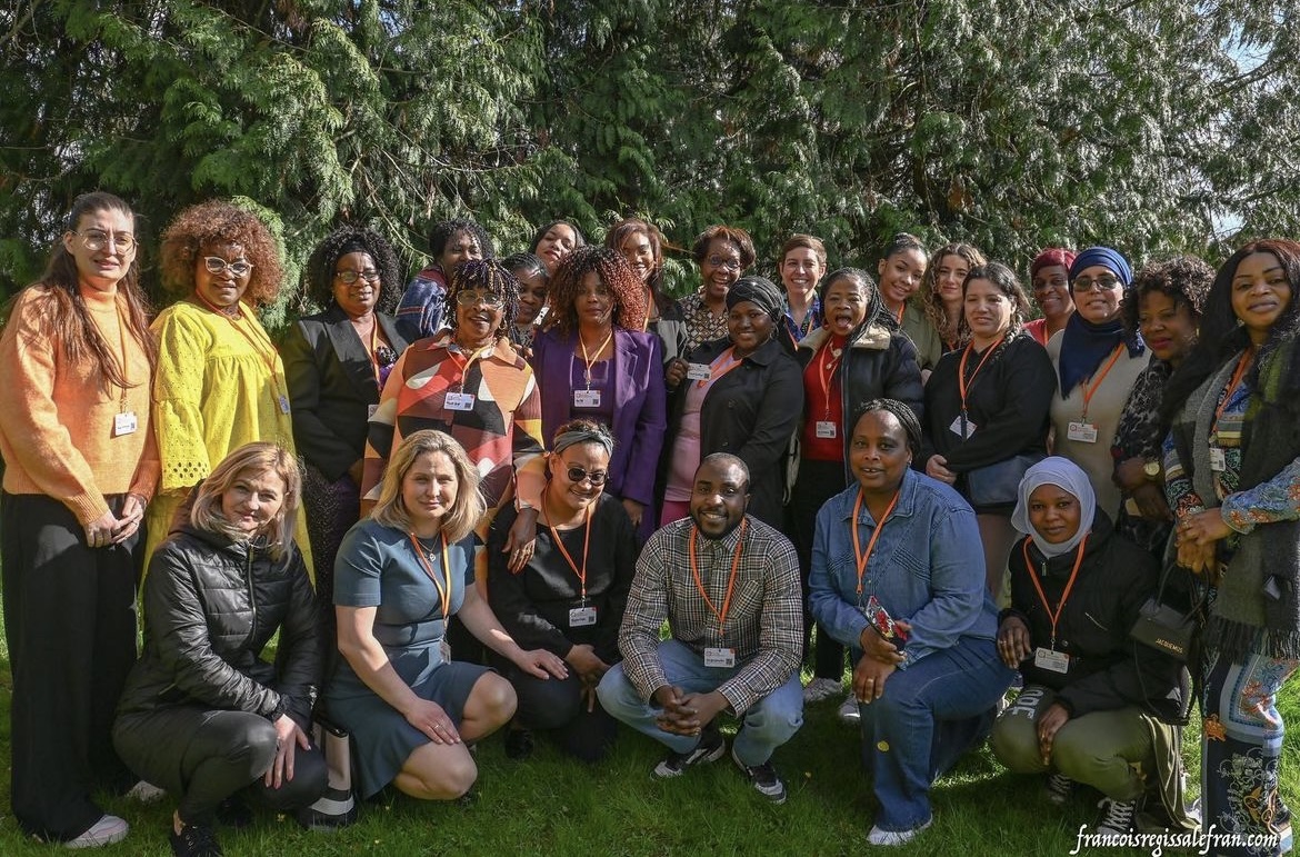 image 3 de Akasa Services