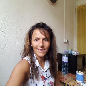 Livraison de repas, accompagnement aux rdv médicaux,  garde de nuit, entretien