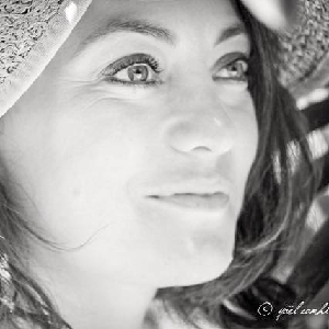 Intervenante à domicile, prestations de menage, services à la personne