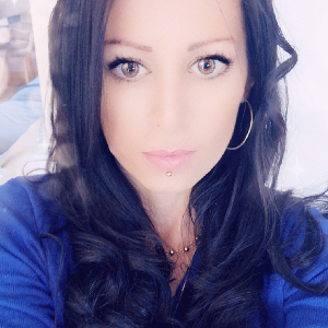 Auxiliaire de vie sociale ou aide soignante