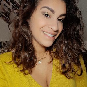 Tenir compagnie, aider, faire à manger et ménage