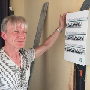 Fais tout travaux en montage et dépannage en électricité générale 30 ans d'expérience