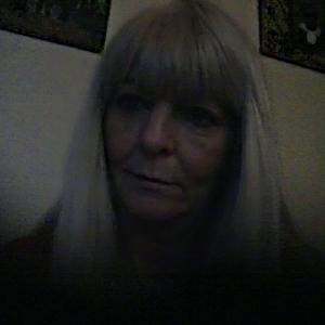 Ai l'habitude des personnes âgées. Repassage repas