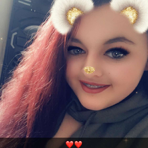 Réalise ménage , repassage, courses