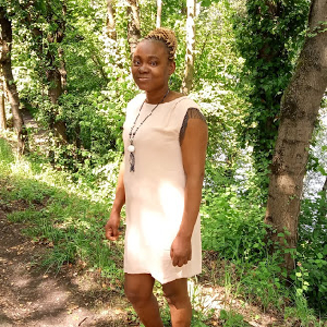 Babysitter propose ses services à Grenoble et aux alentours