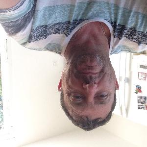 Gardien ( Bon bricoleur ) intendant regisseur