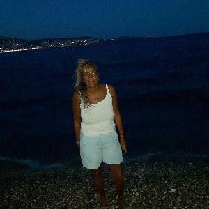 Recherche cdi, expérimenté dans le domaine cordialement me khimoum