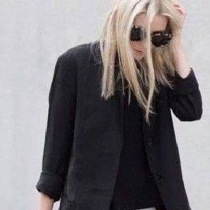 DAME de COMPAGNIE pour Monsieur ou Madame