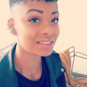 Je vous propose les tâches quotidiennes de la vie. Le repas ,la toilettes , les papiers administratifs, la compagnie.