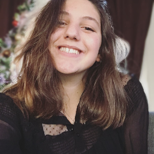 Je propose une aide aux devoirs et du soutien pour les élèves de 7 à 16 ans( jusqu'en seconde)