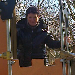 douée de 30 ans d'epérience en qualité d'aide ménagère , je peut aussi faire votre repassage