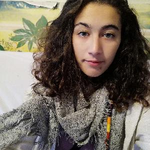 Aide aux repas, aide au toilettes, animation, dame de compagnie, aide au ménage